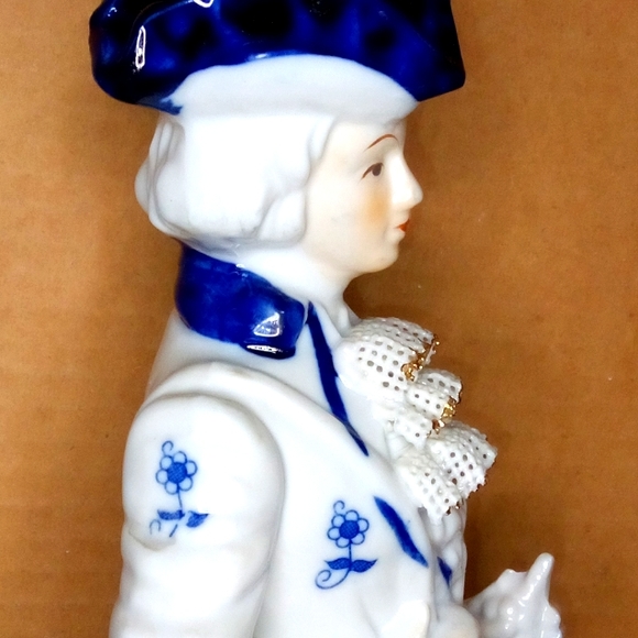 Vintage Hand Painted Porcelain George & Martha Washington by FEI - Picture 13 of 16